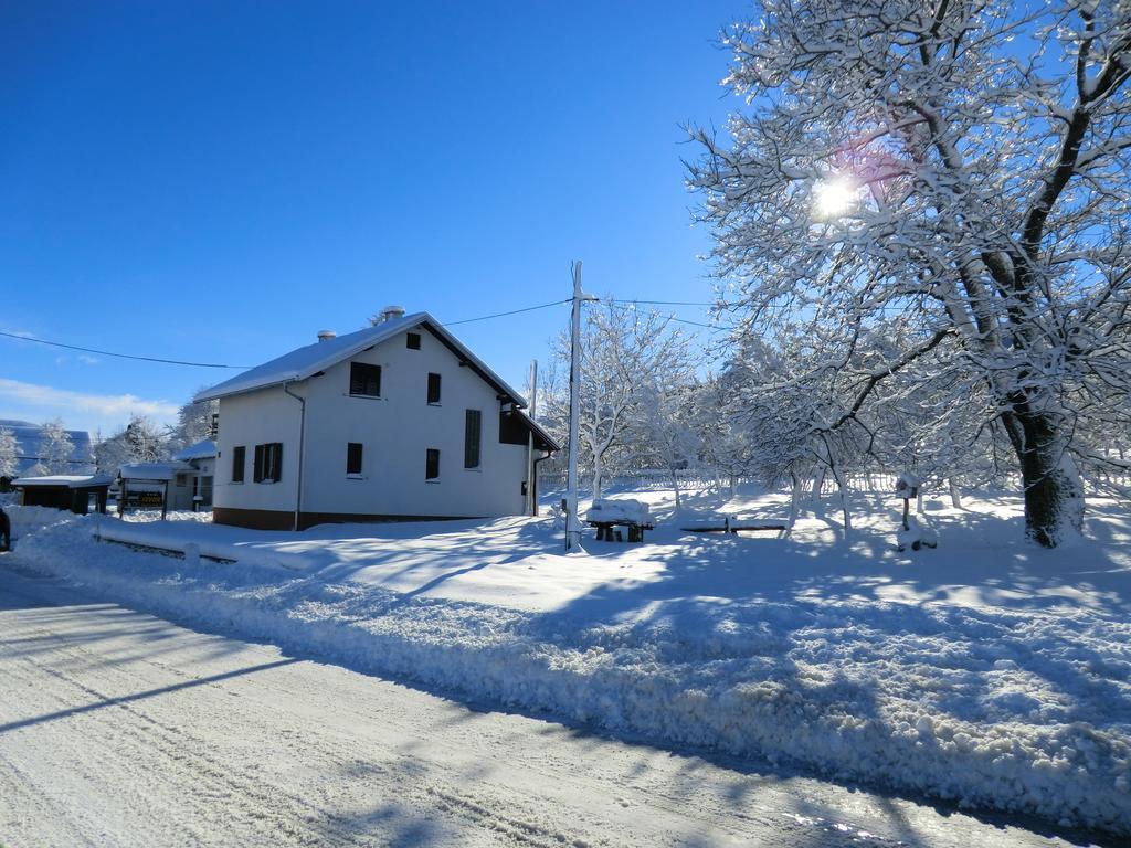 Hotel Pansion Izvor Korenica Exteriér fotografie