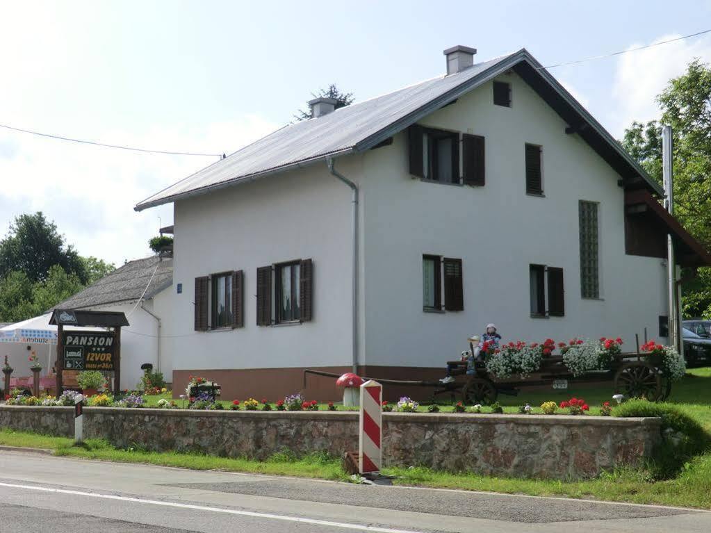Hotel Pansion Izvor Korenica Exteriér fotografie