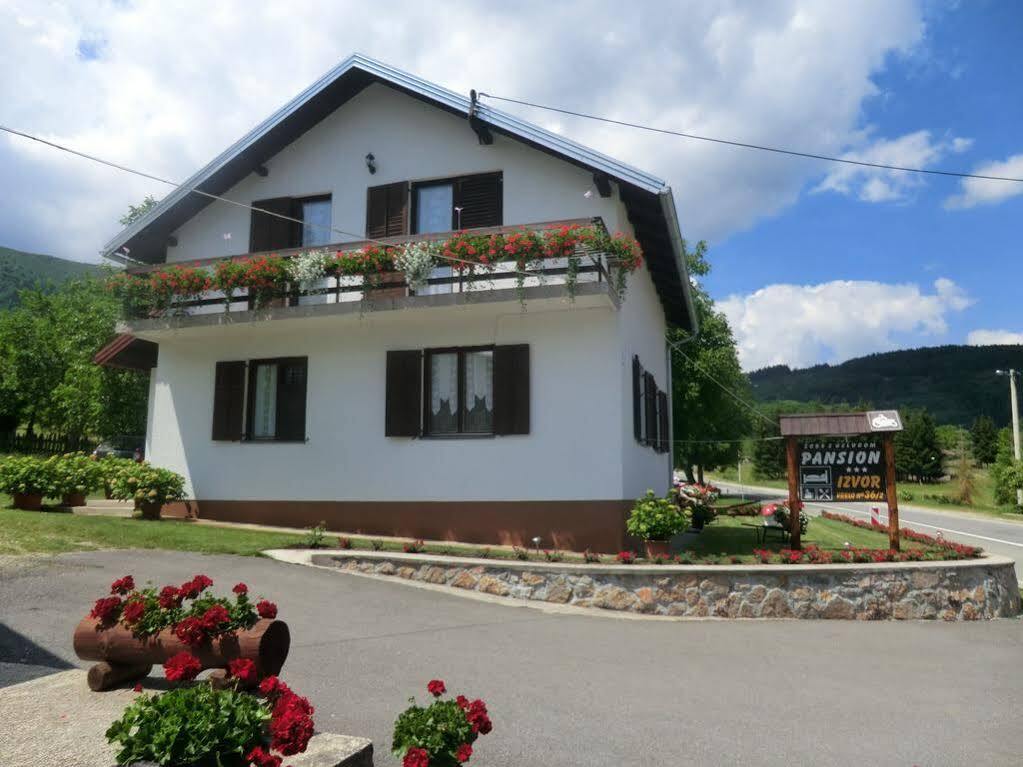 Hotel Pansion Izvor Korenica Exteriér fotografie